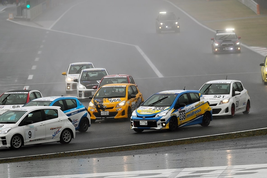Vitz　20191124 (5)